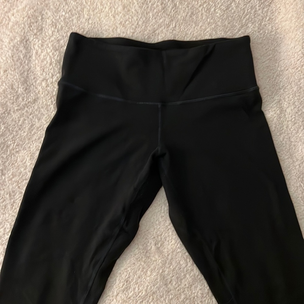 low rise 25” lululemon wunder under leggings